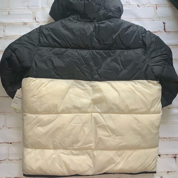 🆕[on] hooded puffer jacket - Picture 2 of 4